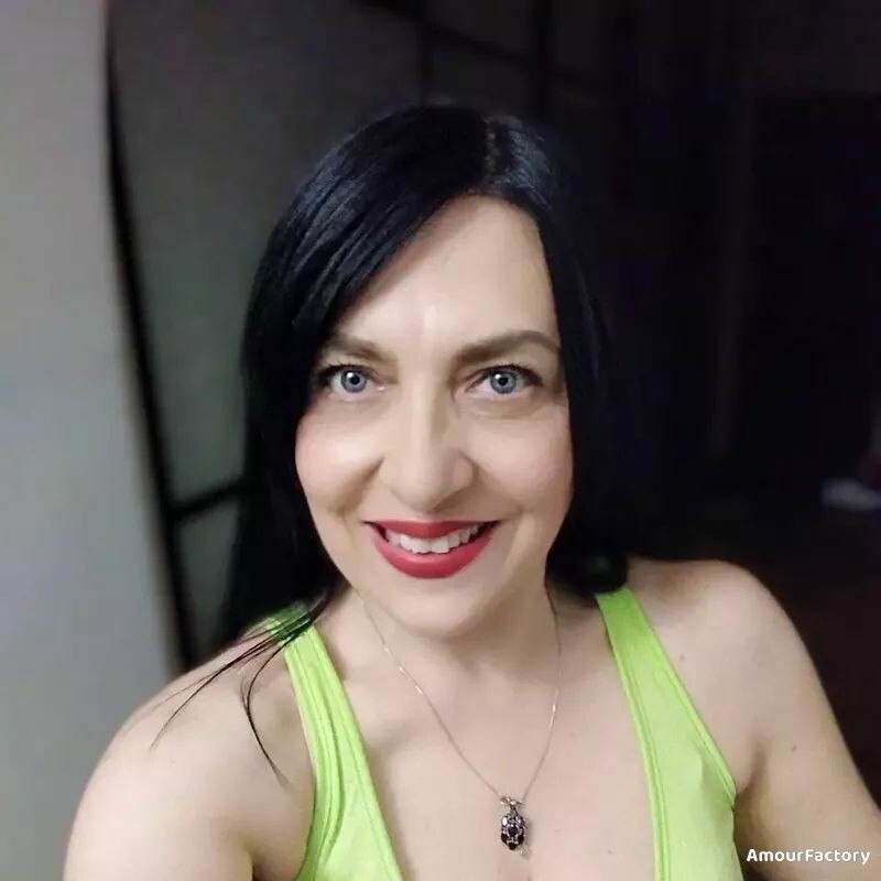 Lingfang Tang, 52