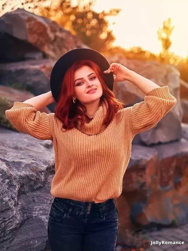 Yuliana, 25