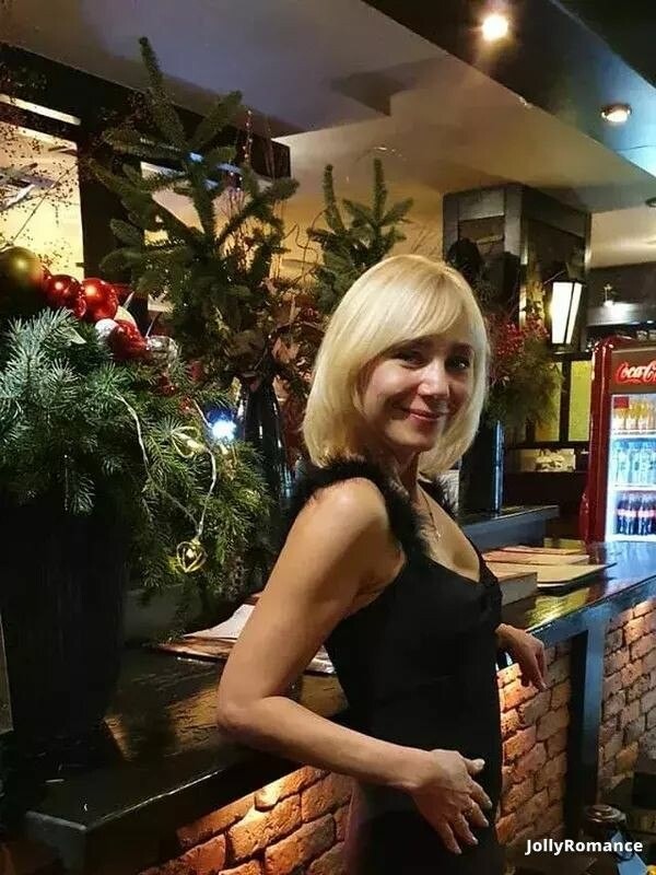 Anna, 47