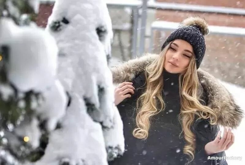Natalia, 23